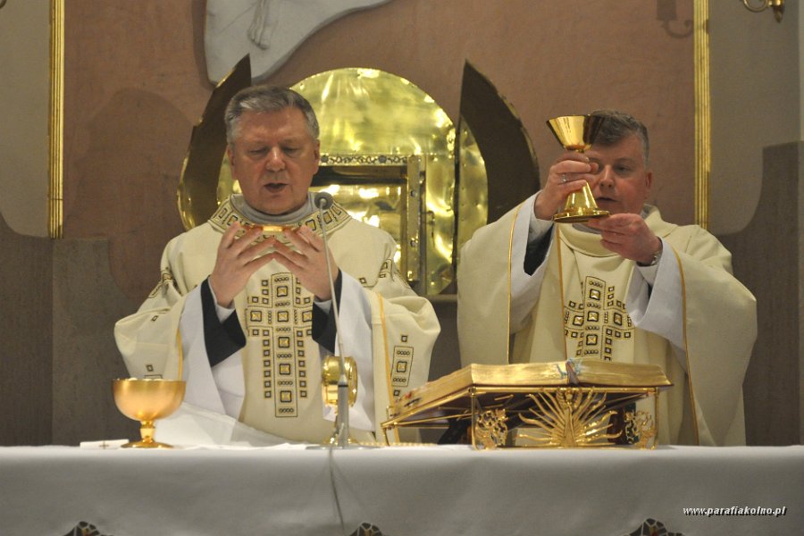 82 Liturgia Eucharystyczna.jpg